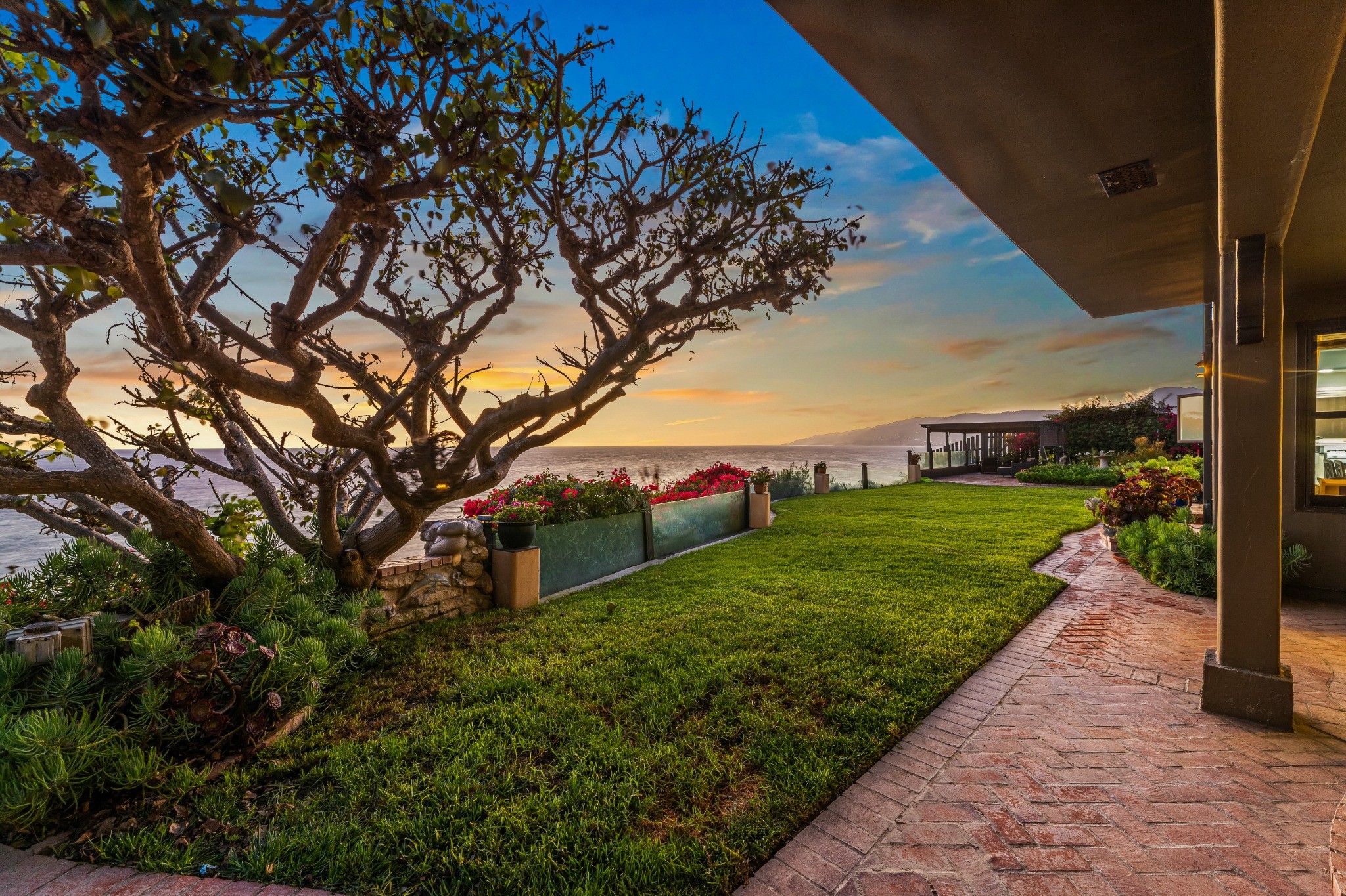 Lawn and garden overlooking the Pacific